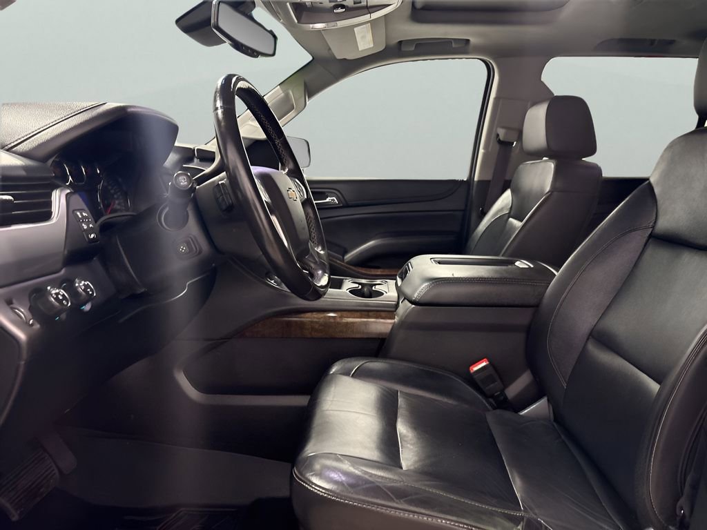 Used 2017 Chevrolet Suburban LT image 11