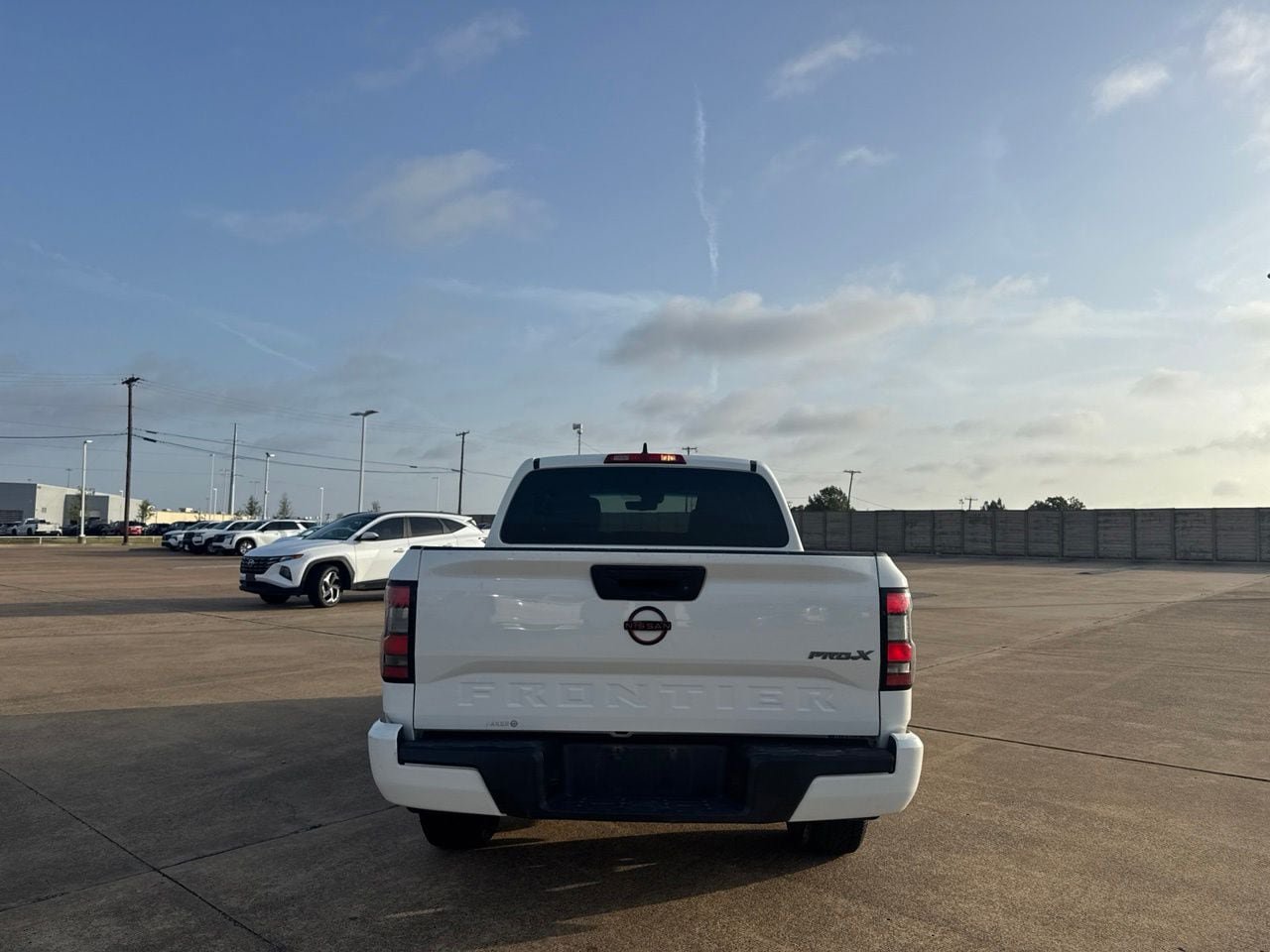 Used 2022 Nissan Frontier Pro-X RWD image 18