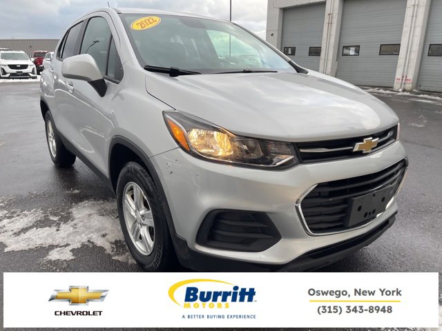 Used 2022 Chevrolet Trax LS w/ Tint and Cruise Package image 1