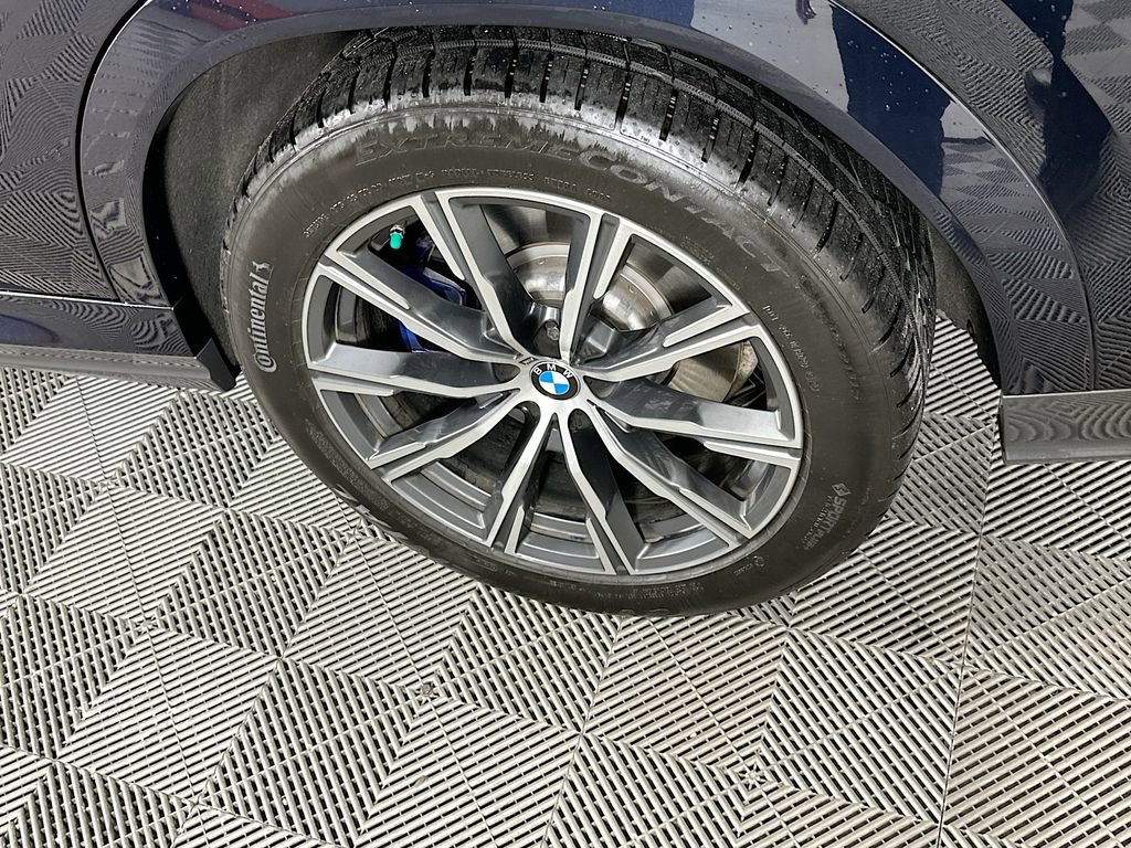 Used 2022 BMW X6 M50i w/ Premium Package image 39