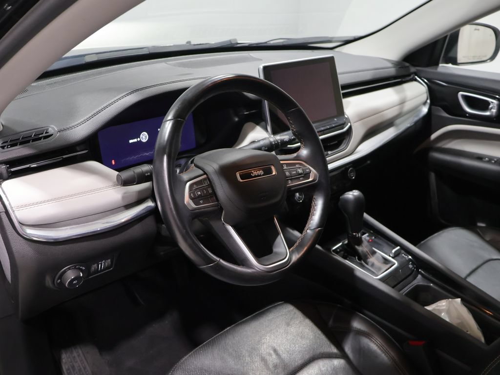 Used 2022 Jeep Compass Limited w/ Elite Group AWD/4WD image 14