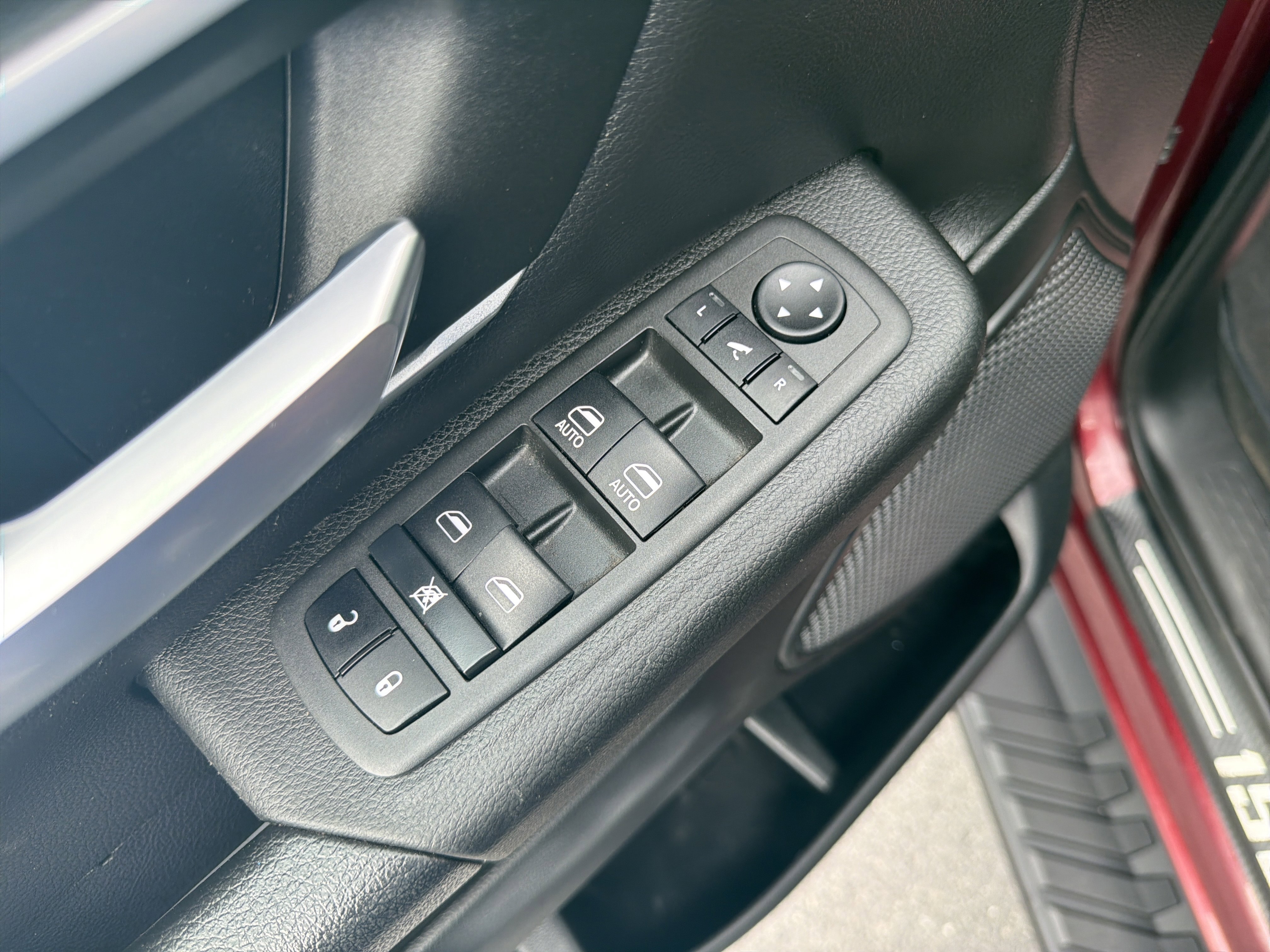 Used 2023 RAM 1500 Big Horn AWD/4WD image 16