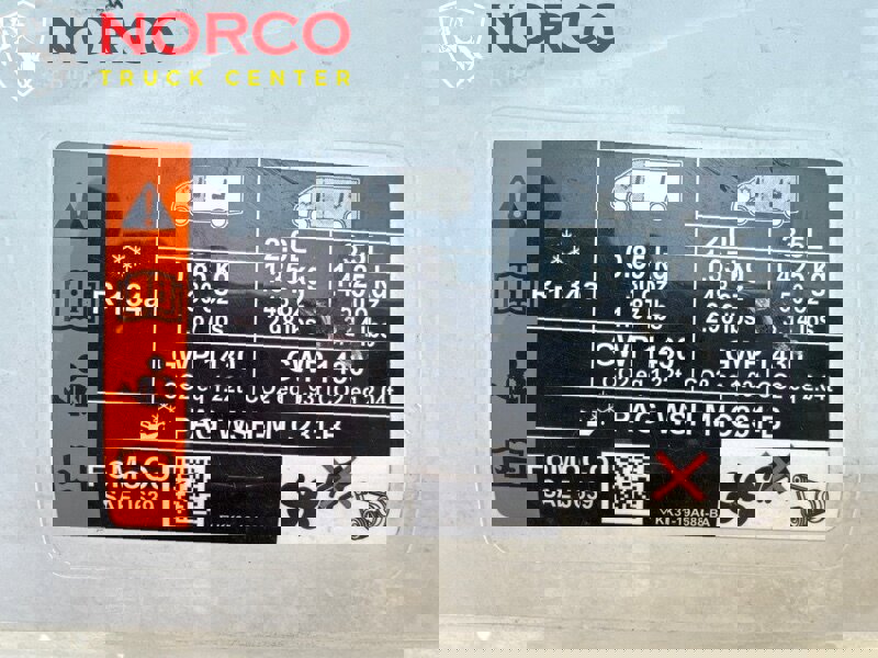 Used 2020 Ford Transit 250 Medium Roof image 29