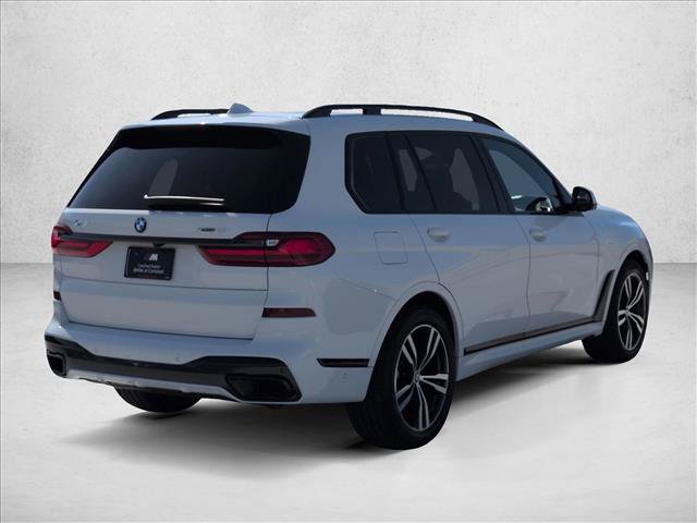 Used 2022 BMW X7 xDrive40i w/ M Sport Package AWD/4WD image 5