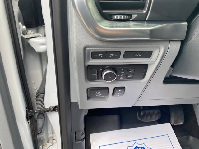 Used 2021 Ford F150 Lariat w/ Equipment Group 502A High image 19