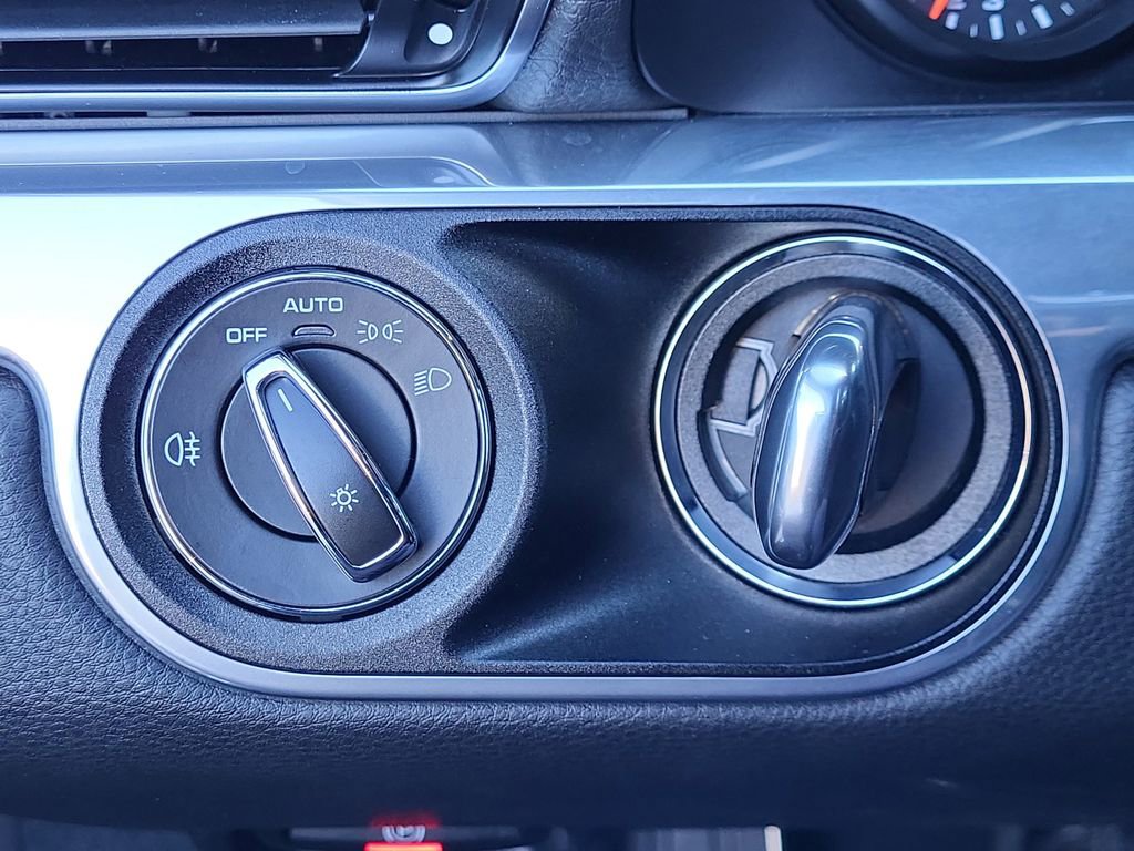 Used 2019 Porsche 911 Carrera 4S image 30