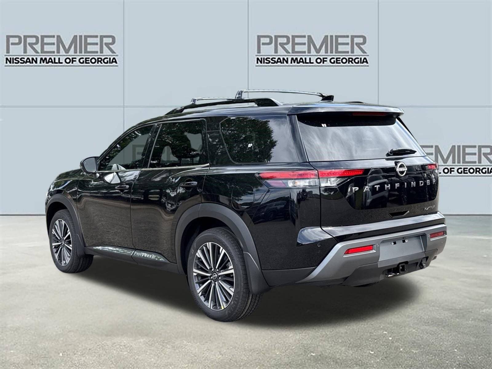 New 2026 Nissan Pathfinder Platinum FWD image 25