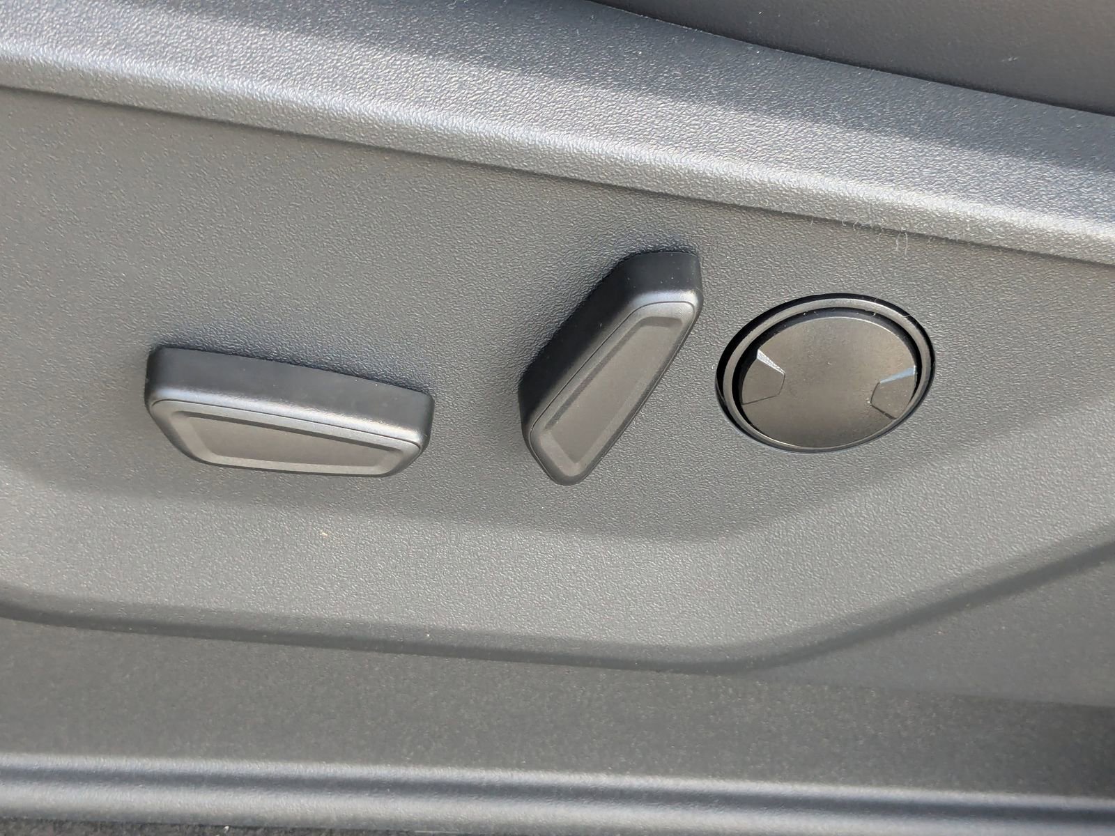 New 2025 Ford Expedition Max Platinum w/ Stealth Performance Package image 22