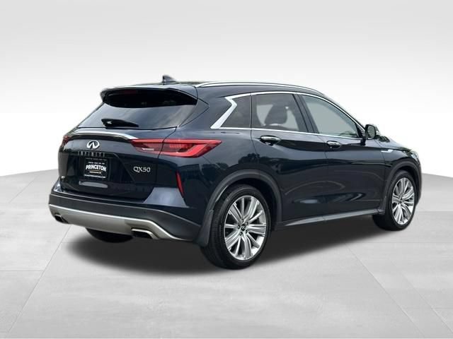 Used 2020 INFINITI QX50 Sensory w/ Climate Package AWD/4WD image 7