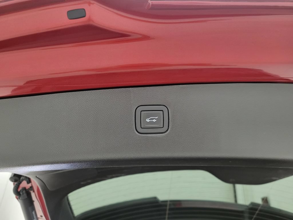 Certified 2024 Chevrolet Blazer RS w/ Driver Confidence II Package FWD image 3