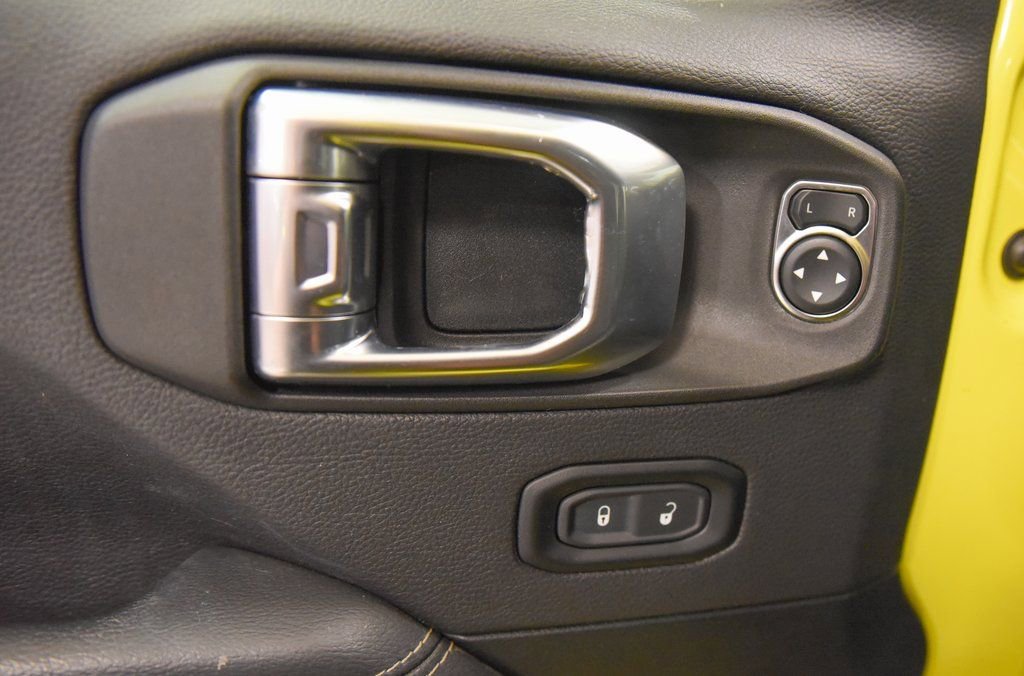 Used 2022 Jeep Wrangler Unlimited Sahara w/ Safety Group image 17