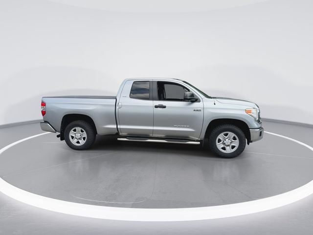 Used 2014 Toyota Tundra SR5 w/ SR5 Upgrade Package RWD image 2