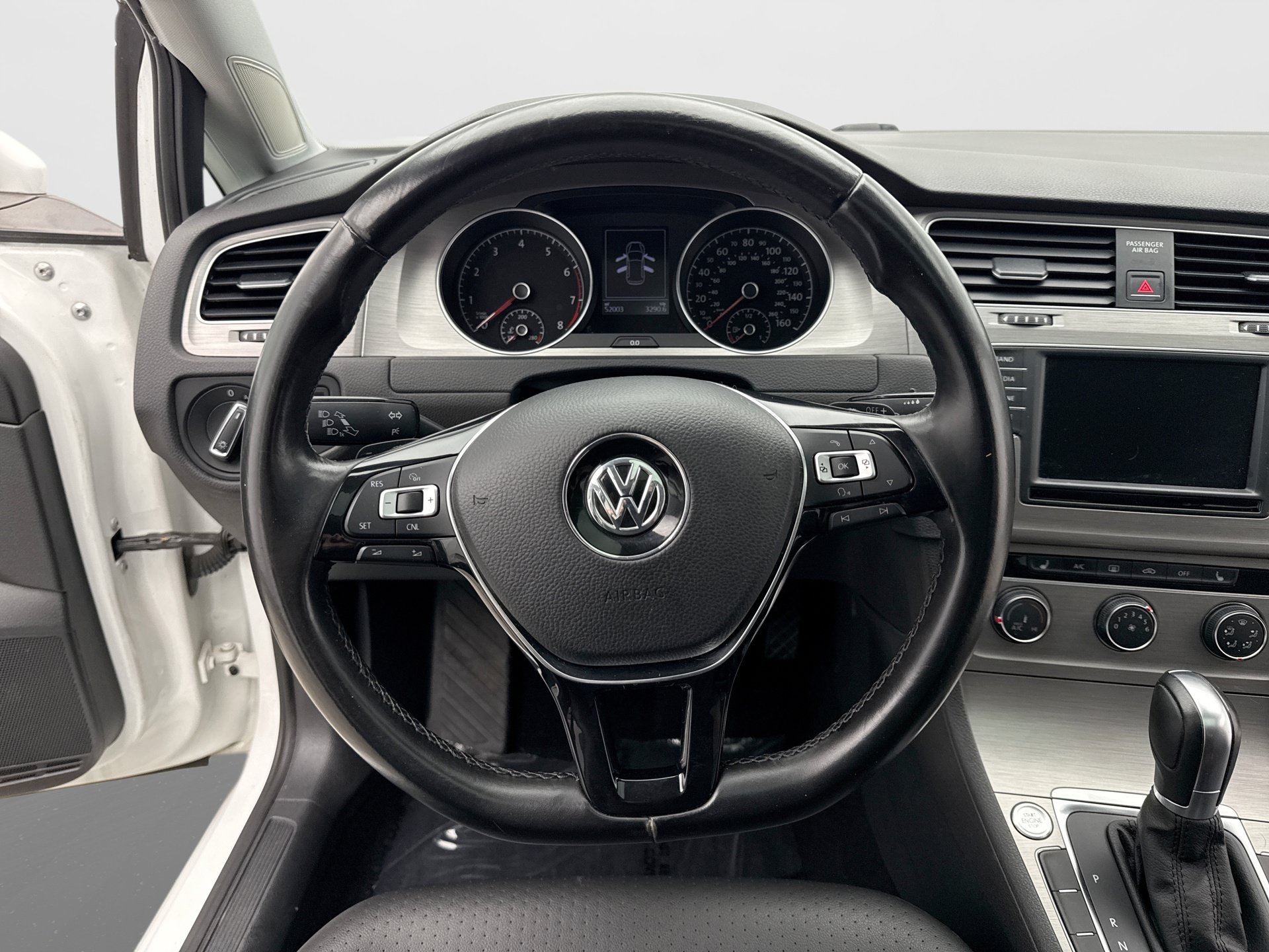 Used 2017 Volkswagen Golf Wolfsburg Edition FWD image 14
