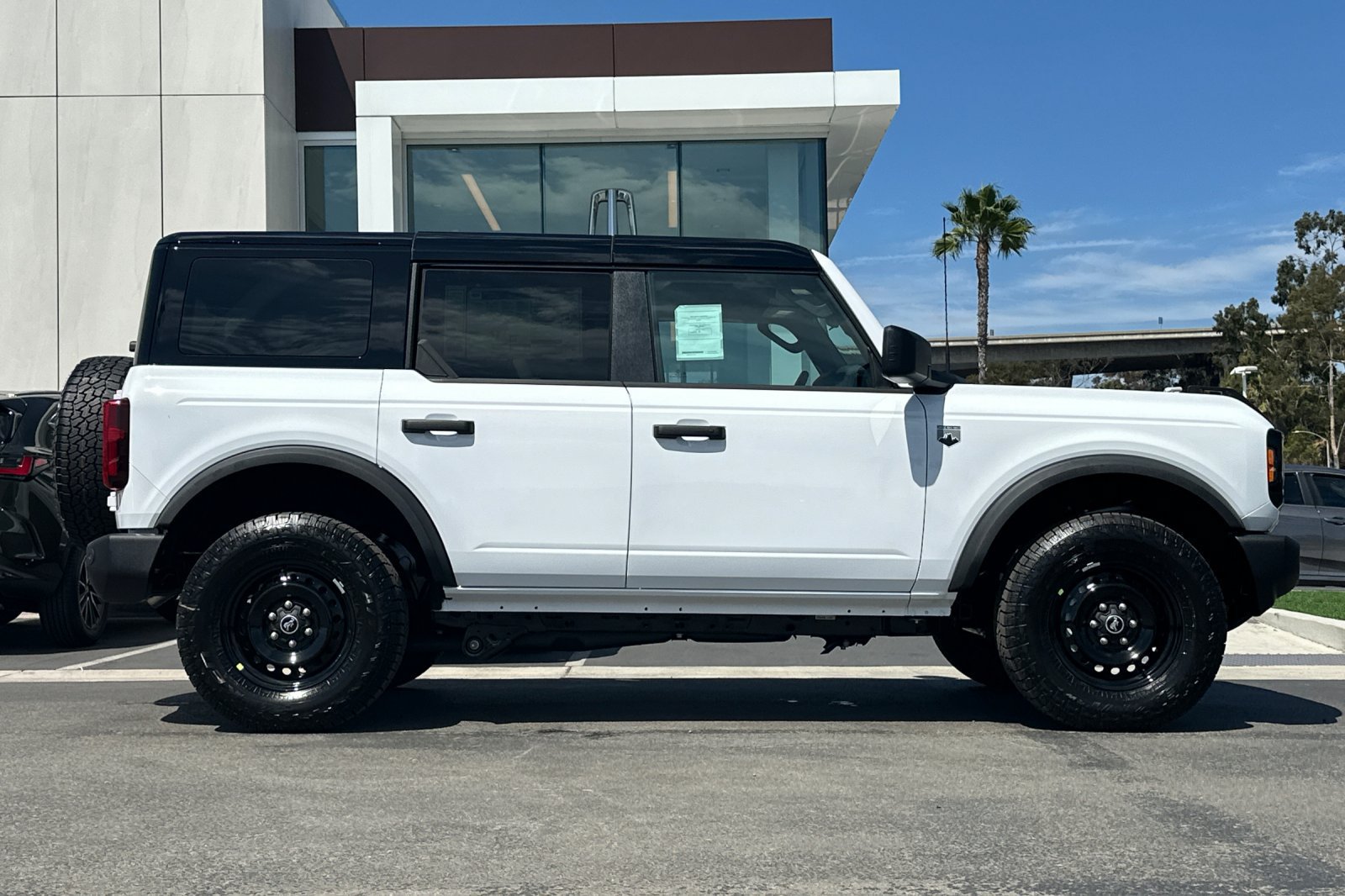 New 2026 Ford Bronco Big Bend AWD/4WD image 2