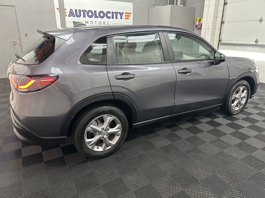 Used 2024 Honda HR-V LX image 11