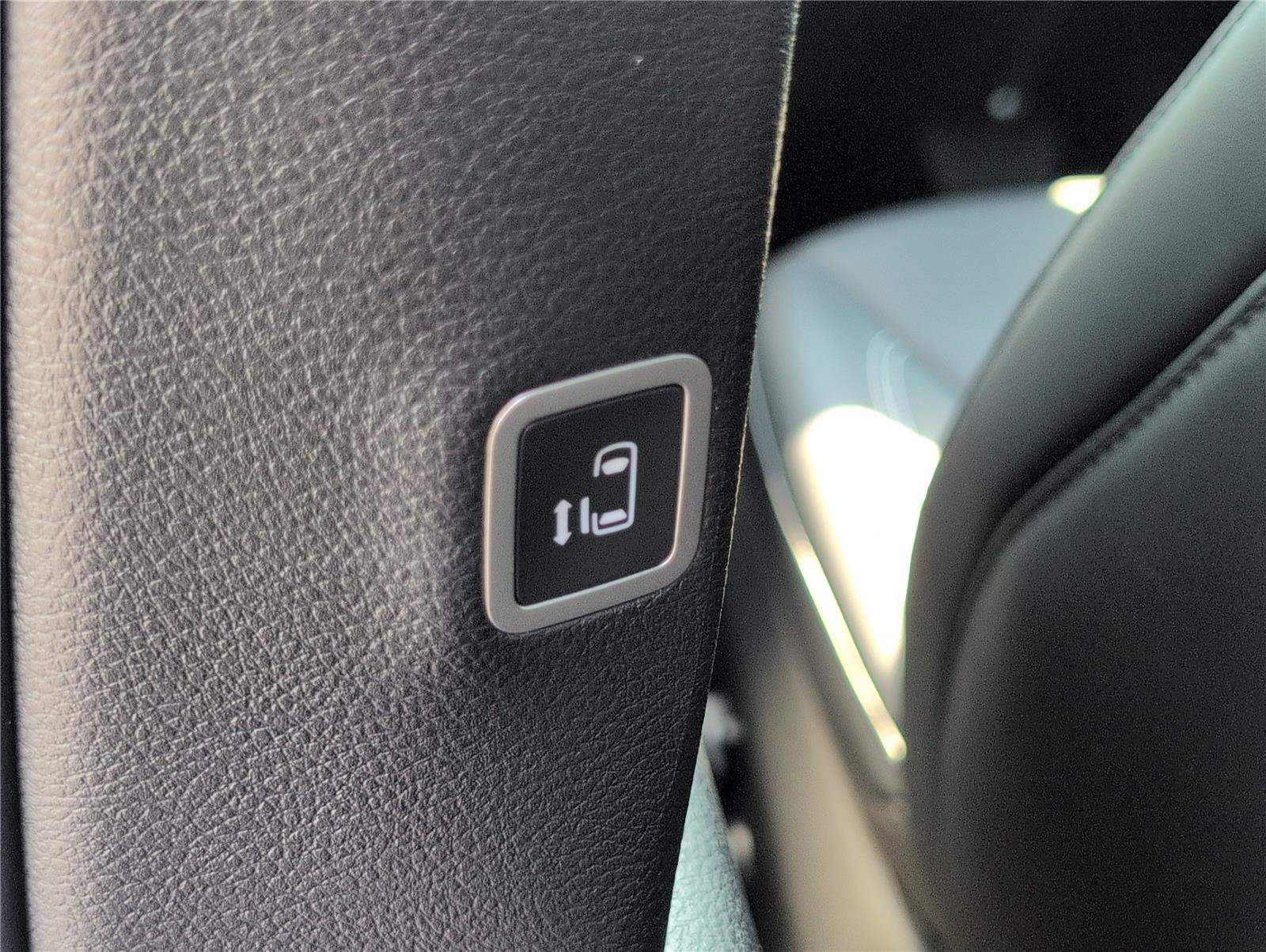 New 2027 Chrysler Pacifica LX FWD image 36