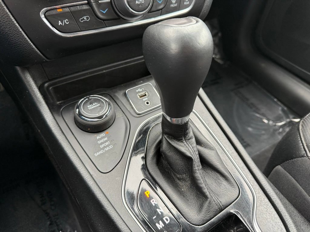 Certified 2023 Jeep Cherokee Altitude Lux AWD/4WD image 21