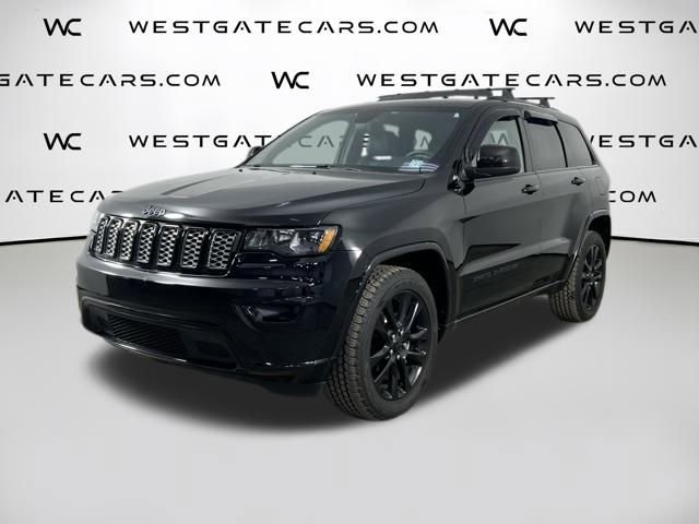Used 2017 Jeep Grand Cherokee Altitude image 1