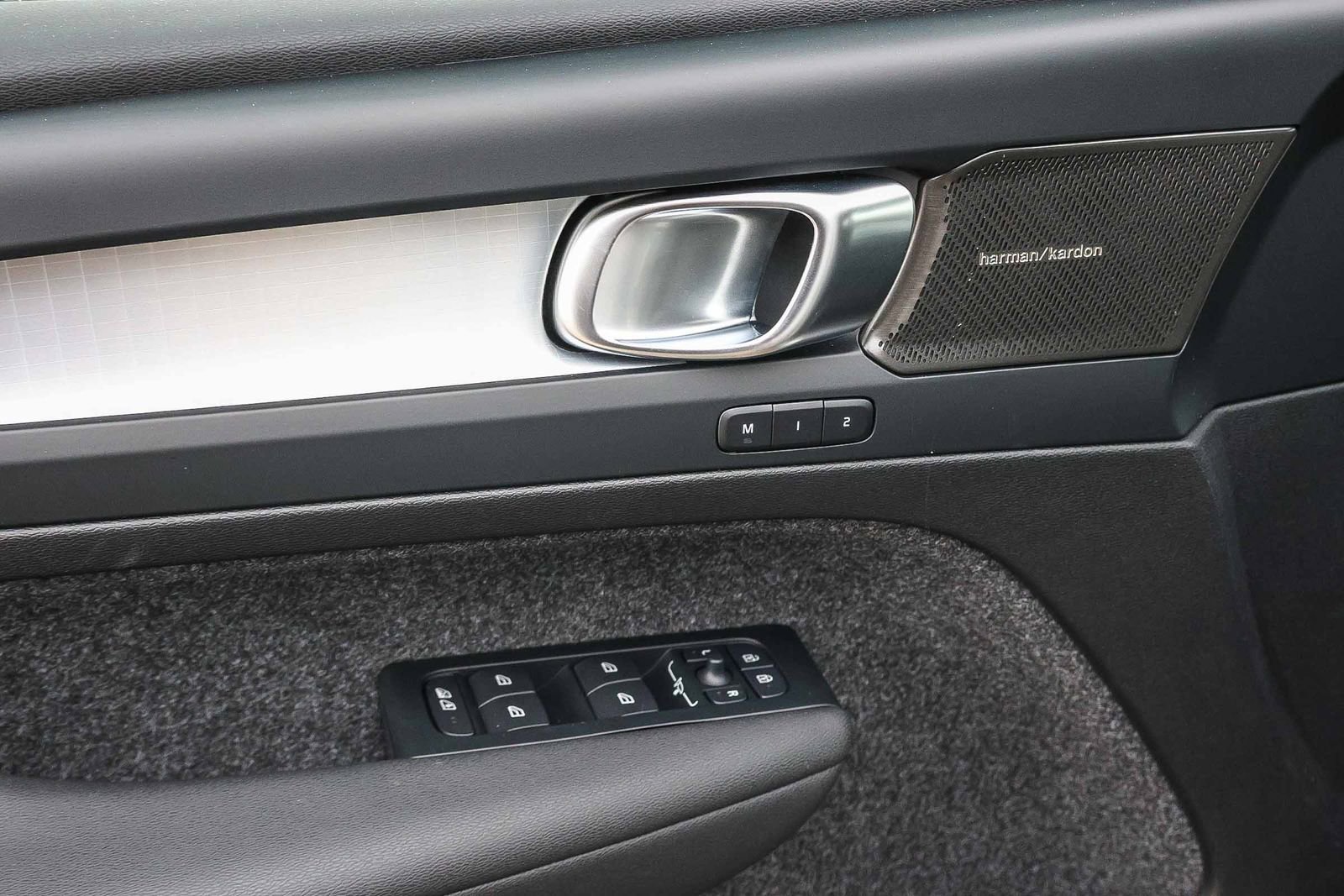 New 2026 Volvo XC40 B5 Ultra w/ Climate Package image 31