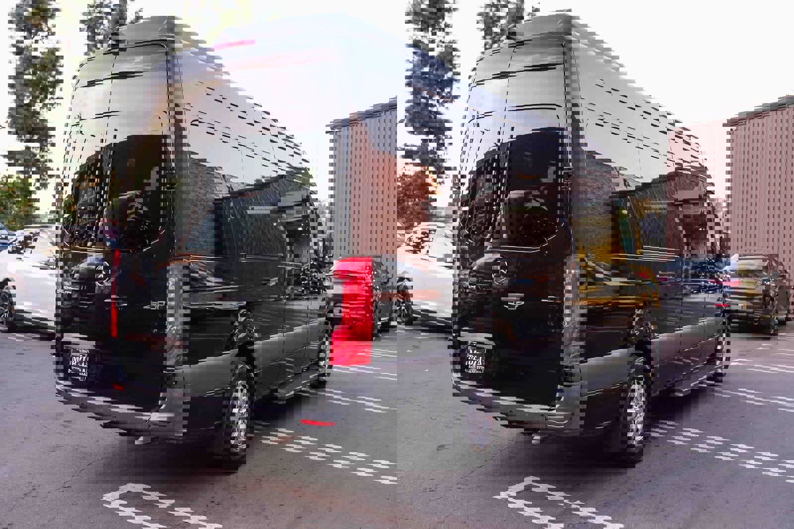 Used 2023 Mercedes-Benz Sprinter 2500 image 4