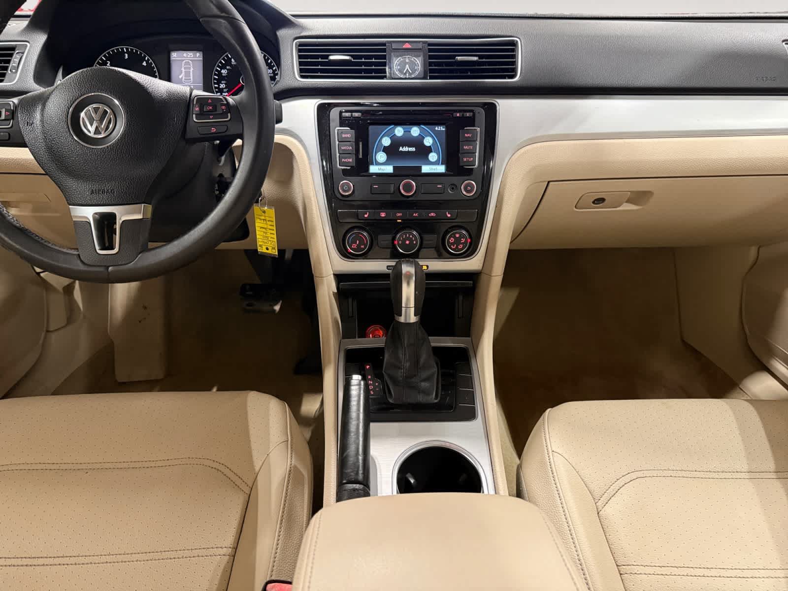 Used 2013 Volkswagen Passat TDI SE FWD image 11