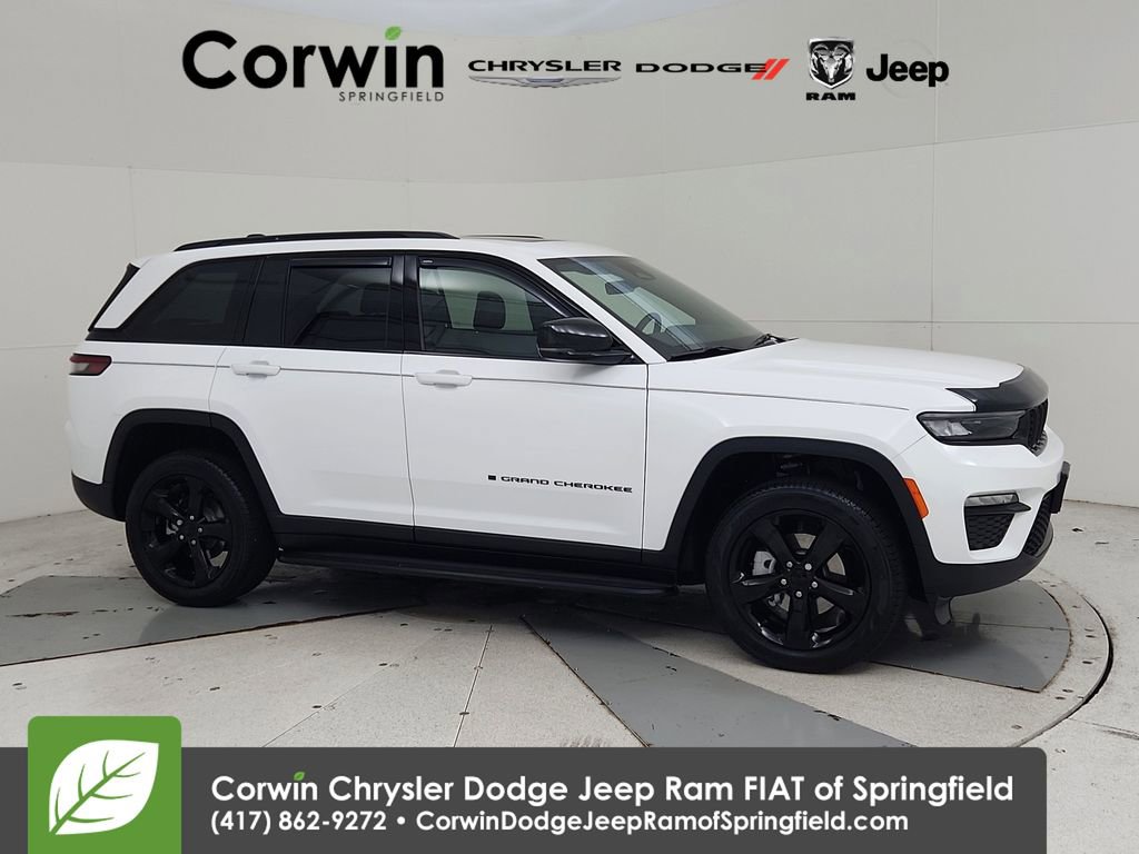 Certified 2025 Jeep Grand Cherokee Limited w/ Black Appearance Package AWD/4WD image 1