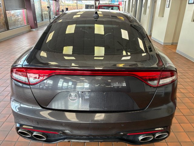 Used 2022 Kia Stinger GT1 image 12