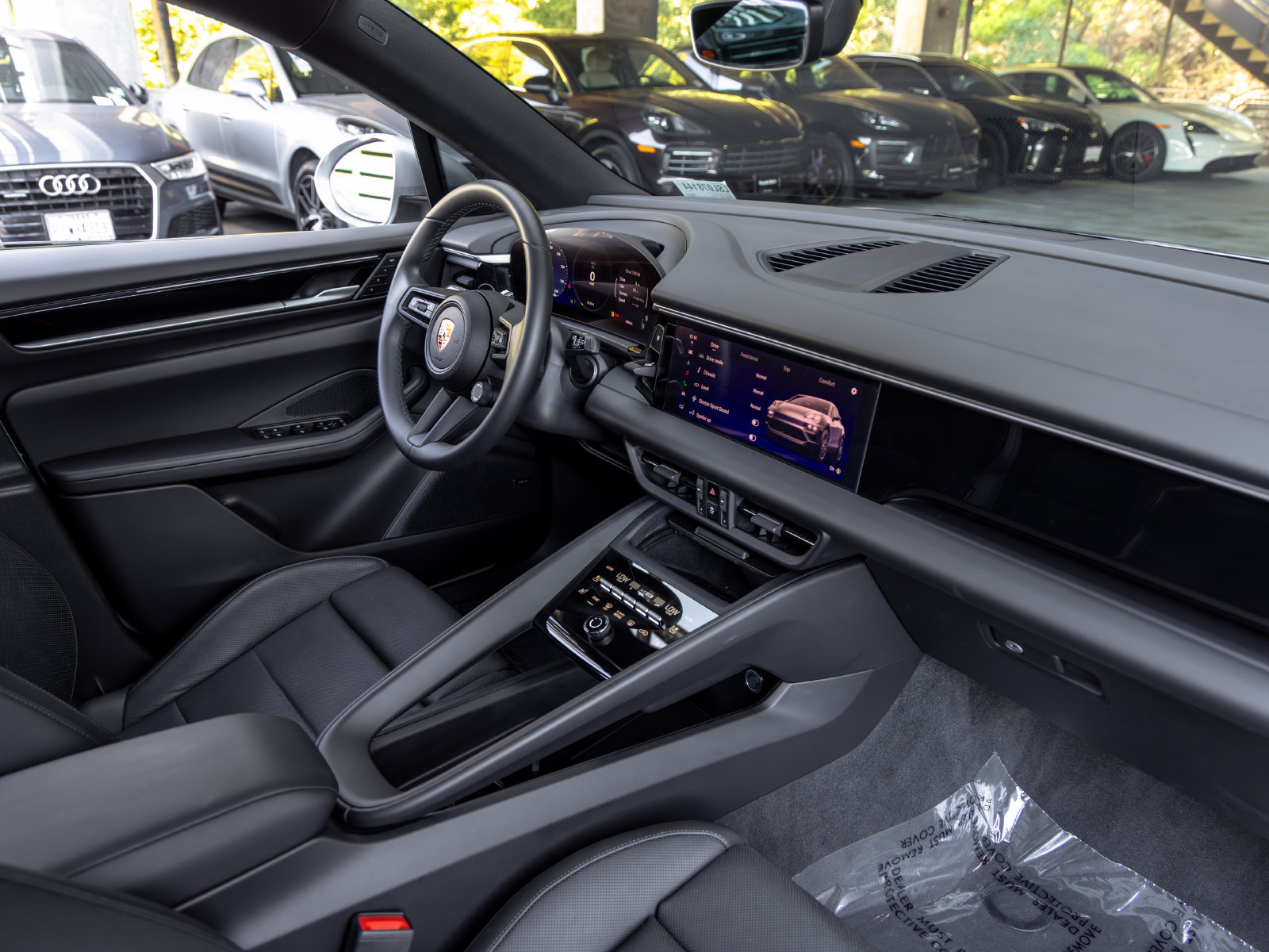 Certified 2025 Porsche Macan Electric RWD image 53