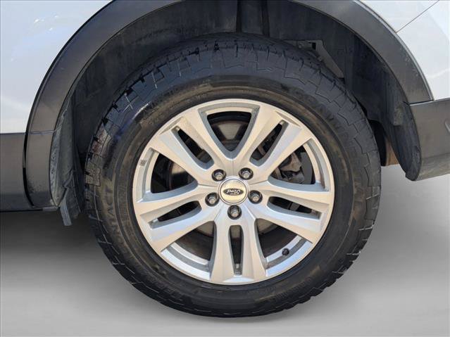Used 2019 Ford Explorer XLT w/ Equipment Group 201A AWD/4WD image 25
