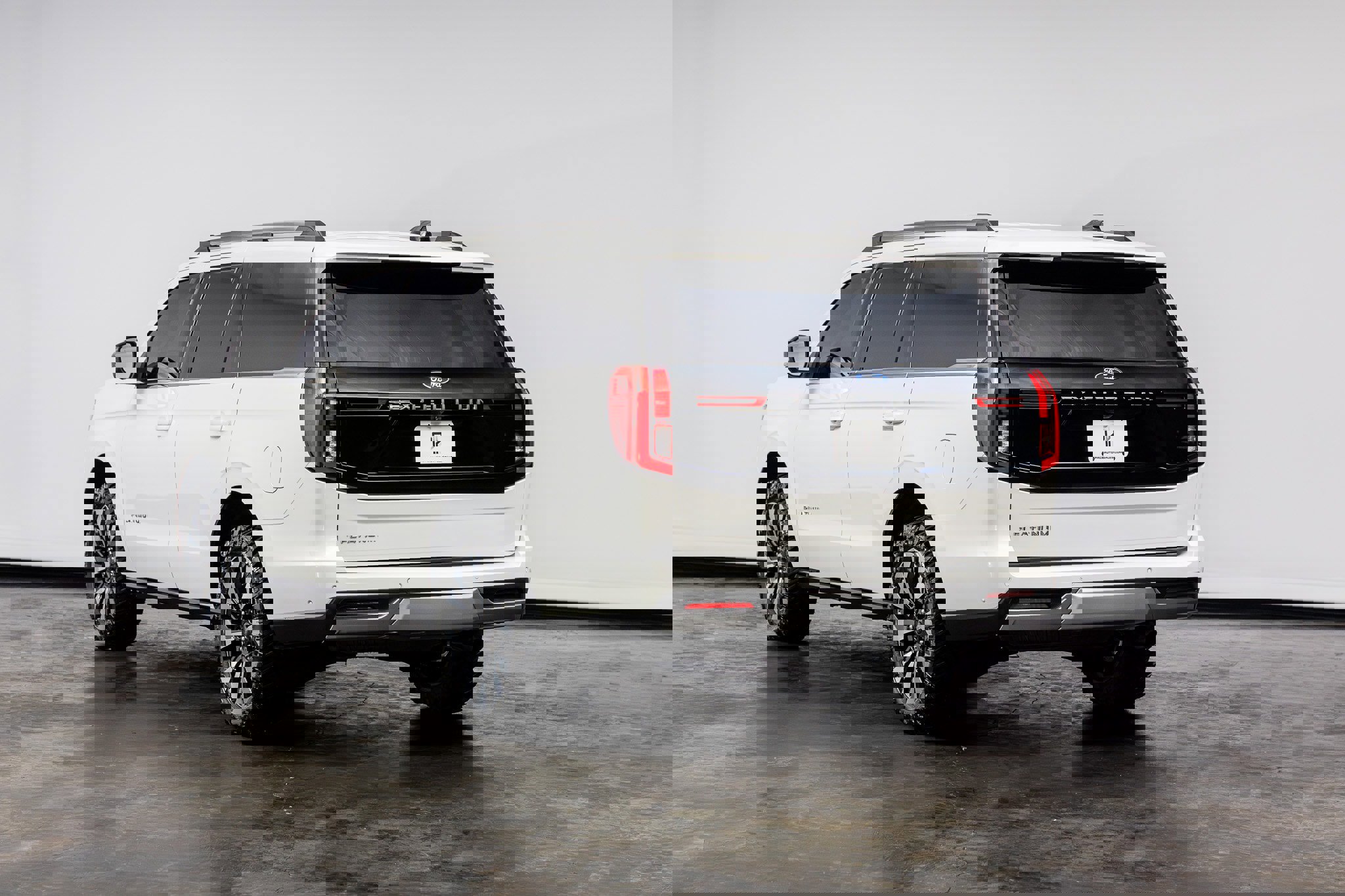 Used 2025 Ford Expedition Platinum w/ Driver's Package image 17