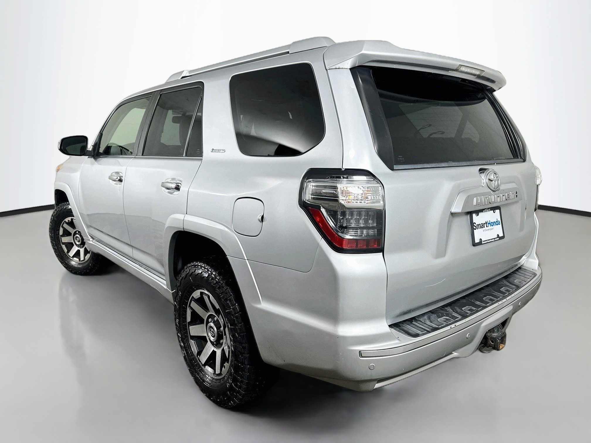 Used 2014 Toyota 4Runner Limited AWD/4WD image 5