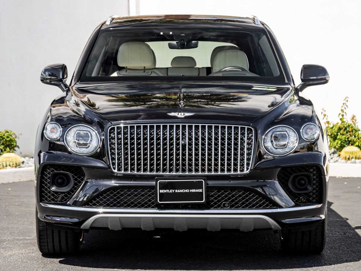 Used 2023 Bentley Bentayga Extended Wheelbase AWD/4WD image 9