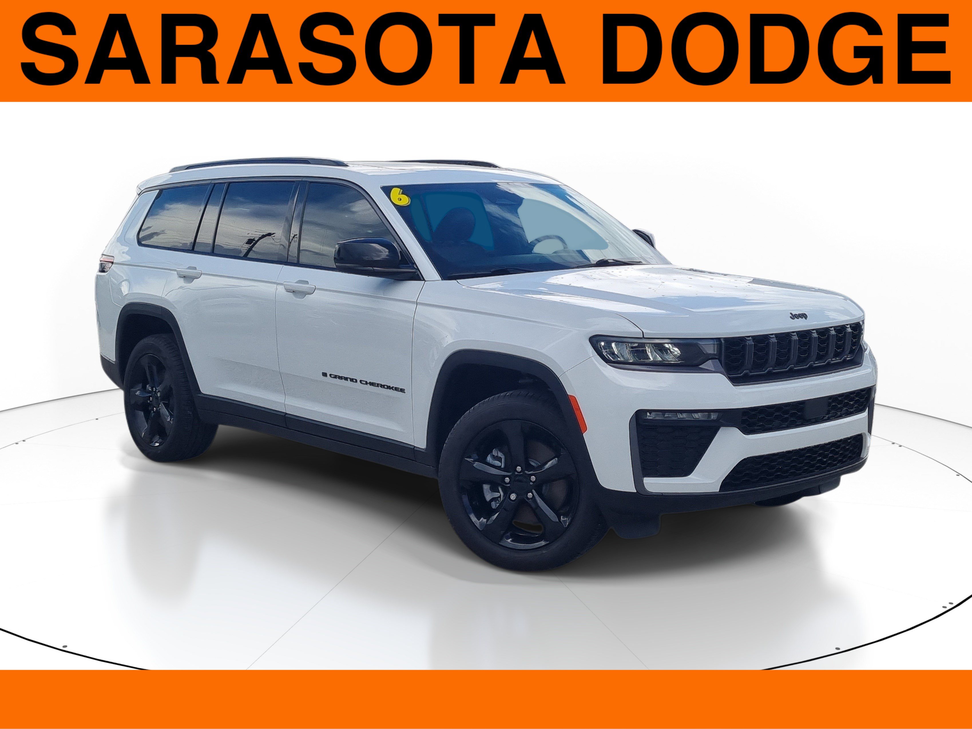 Used 2026 Jeep Grand Cherokee L Limited w/ Limited Altitude Package RWD image 1