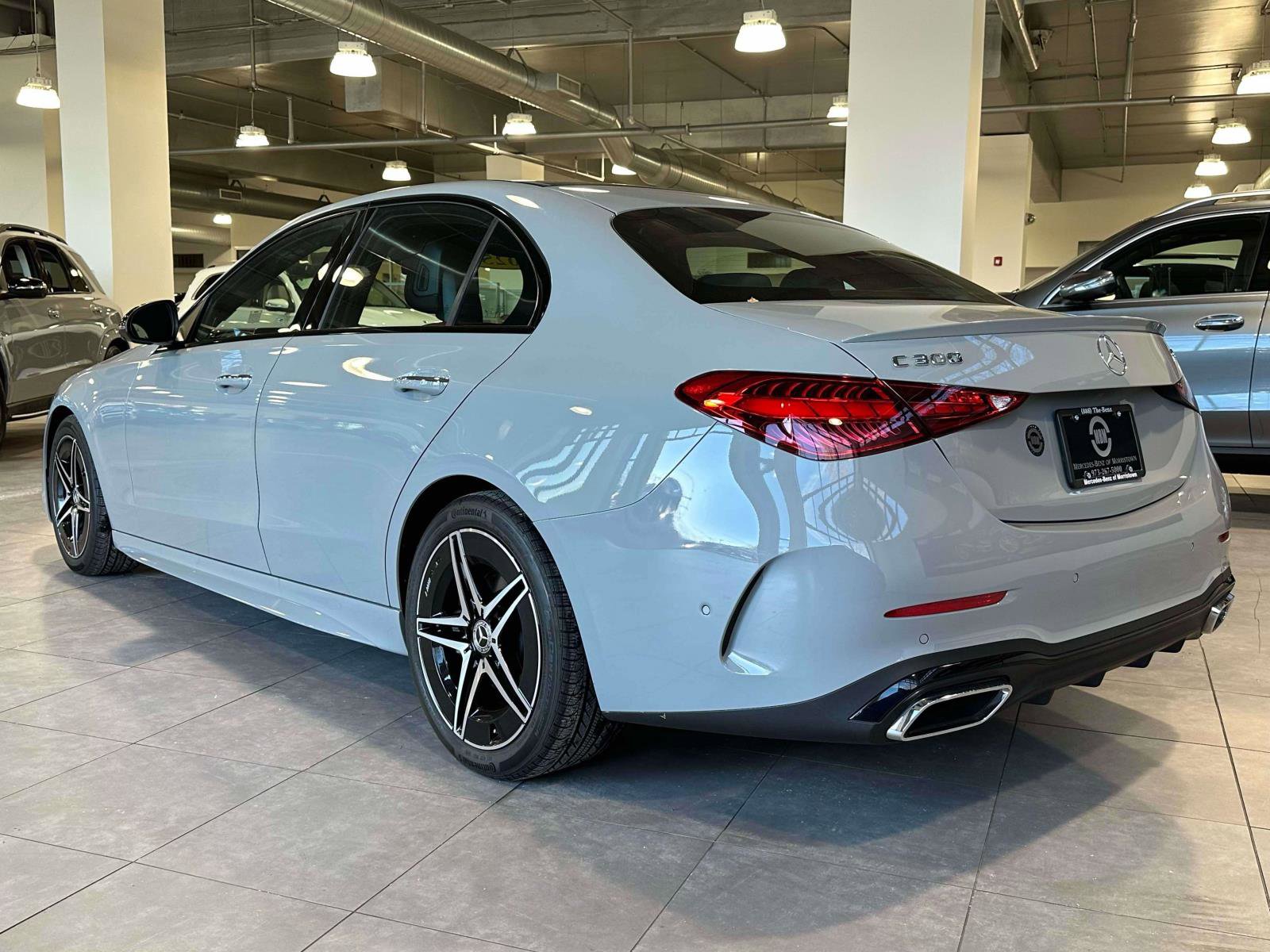 Used 2025 Mercedes-Benz C 300 4MATIC Sedan image 4