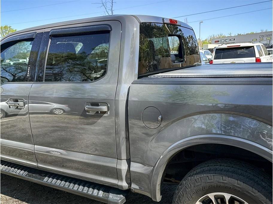Used 2018 Ford F150 Lariat w/ Equipment Group 502A Luxury AWD/4WD image 6