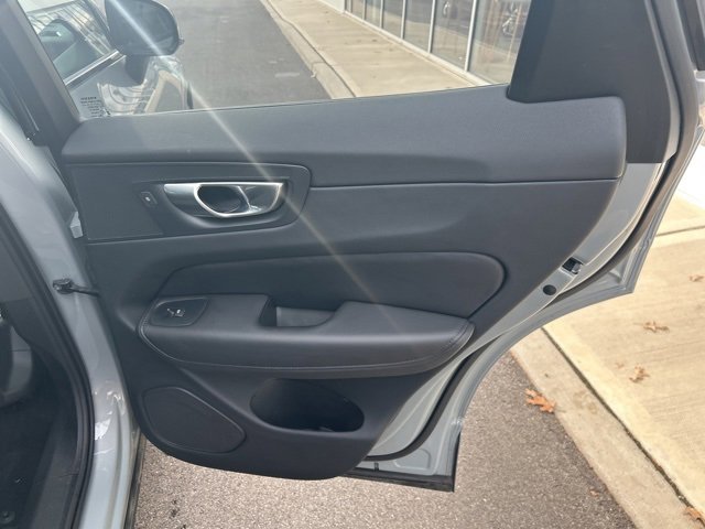 Certified 2025 Volvo XC60 B5 Plus image 12