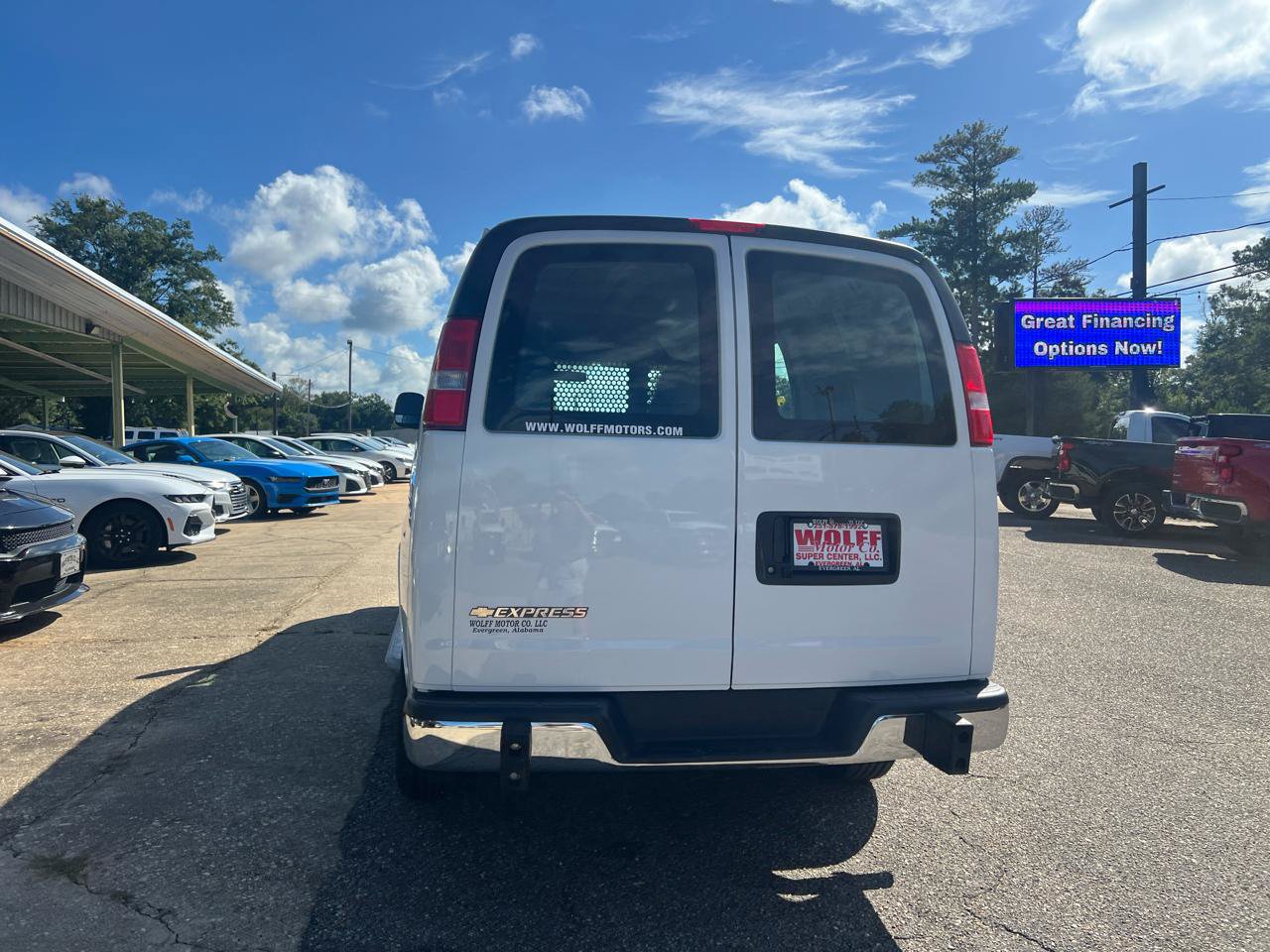 Used 2025 Chevrolet Express 2500 w/ Driver Convenience Package RWD image 7