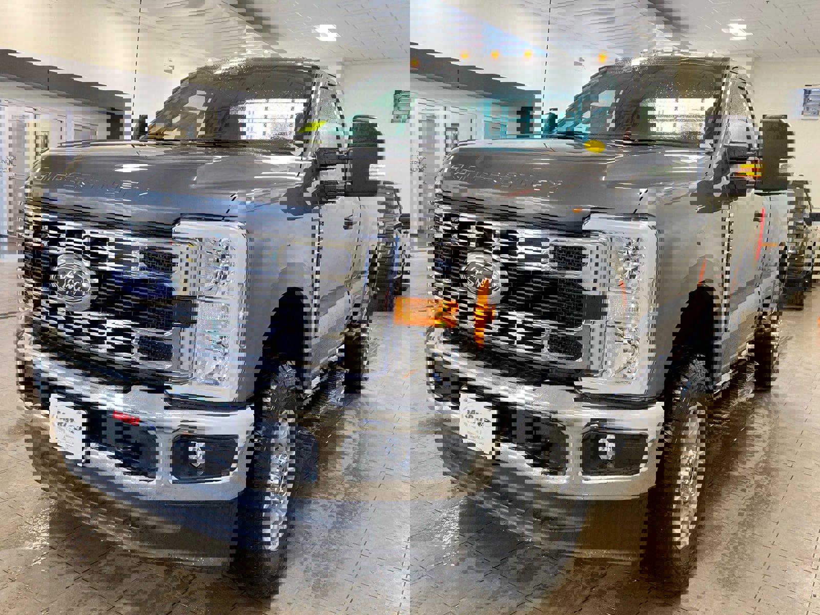 New 2025 Ford F350 XLT w/ FX4 Off-Road Package image 4