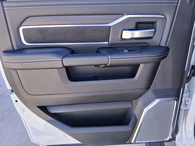New 2026 RAM 3500 Laramie AWD/4WD image 20