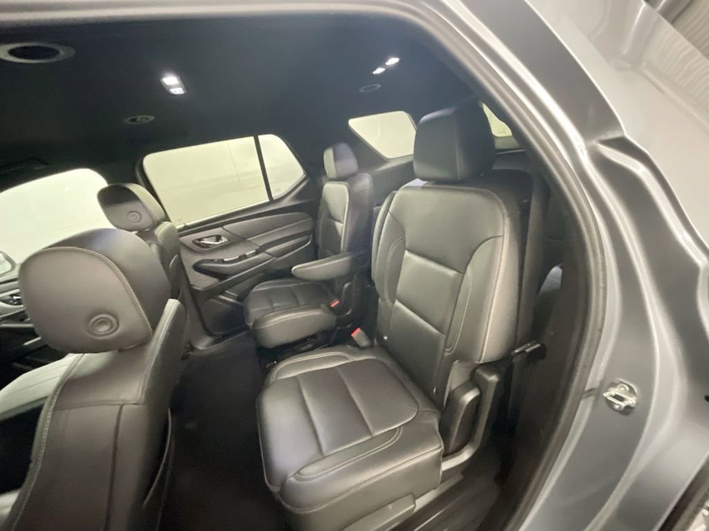 Used 2023 Chevrolet Traverse LT image 23