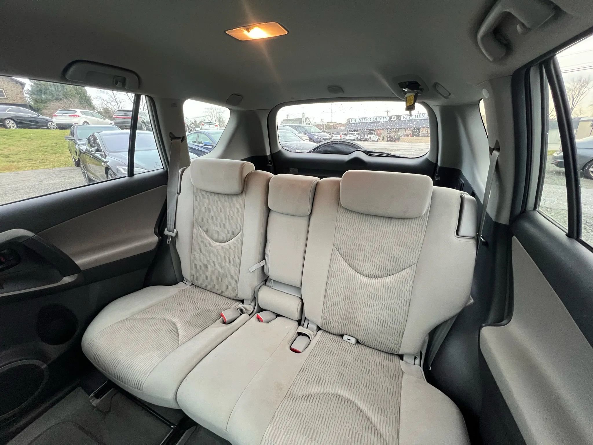 Used 2011 Toyota RAV4 4WD image 21