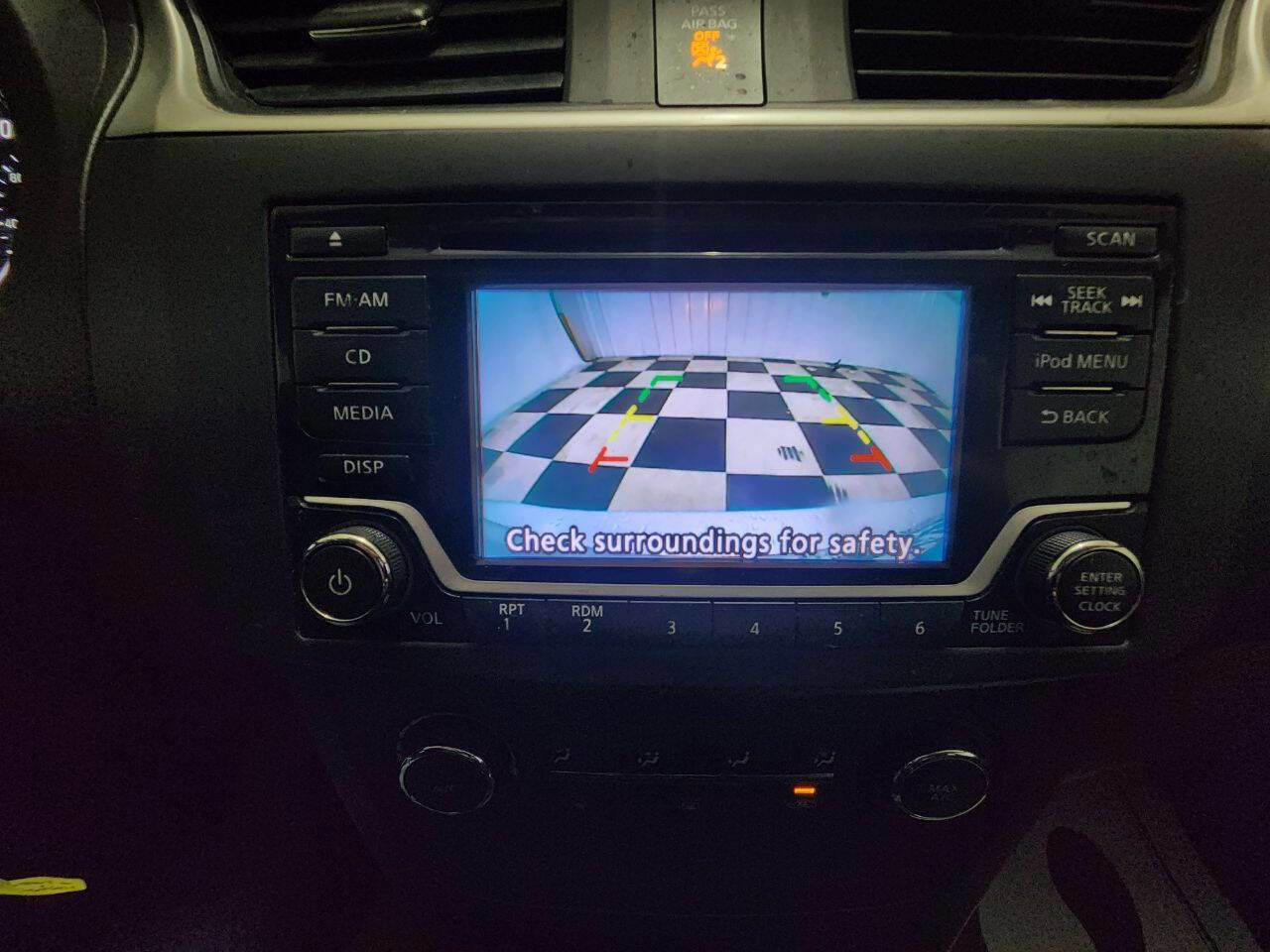 Used 2018 Nissan Sentra S image 33