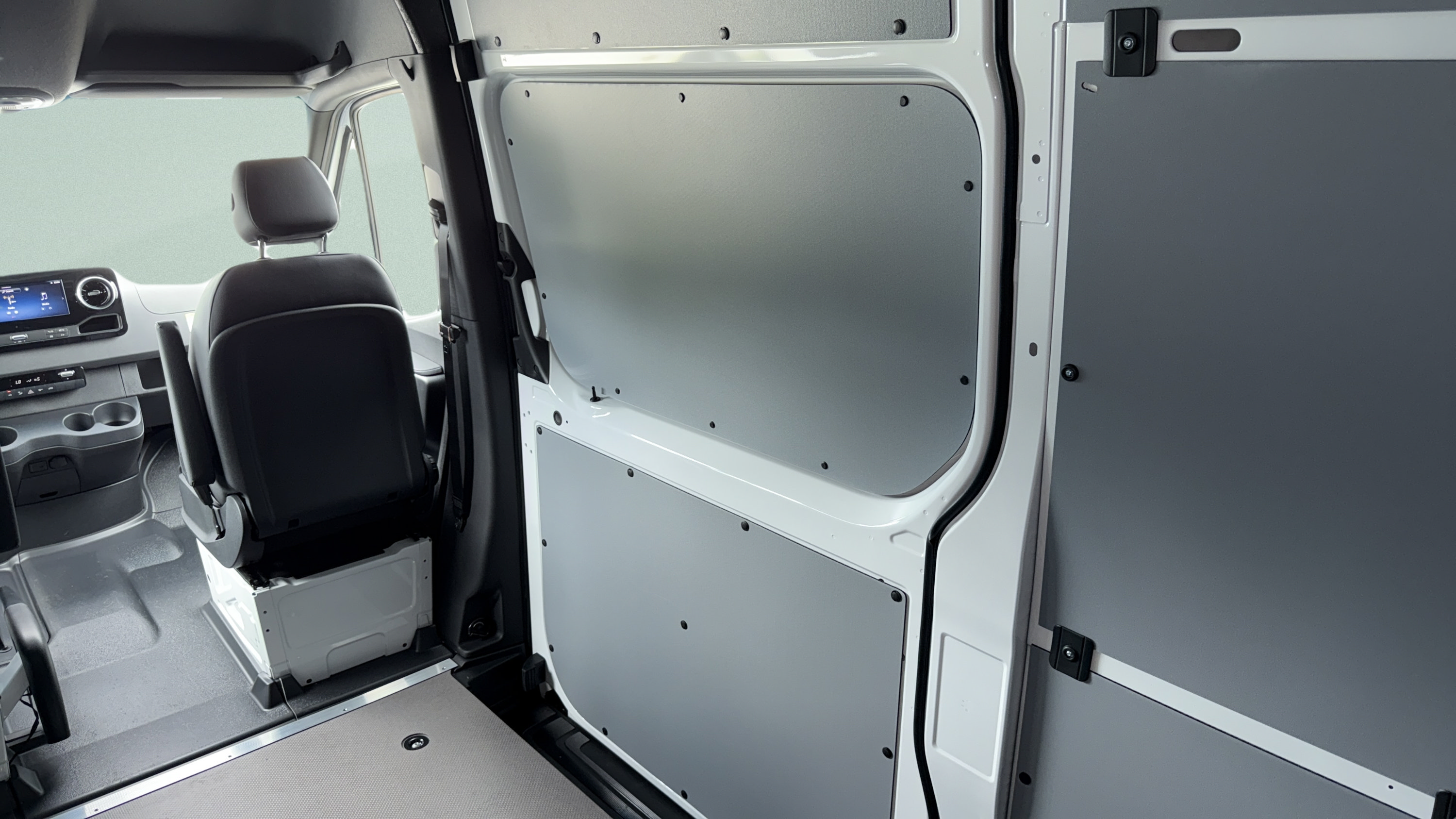 New 2026 Mercedes-Benz Sprinter 2500 image 17