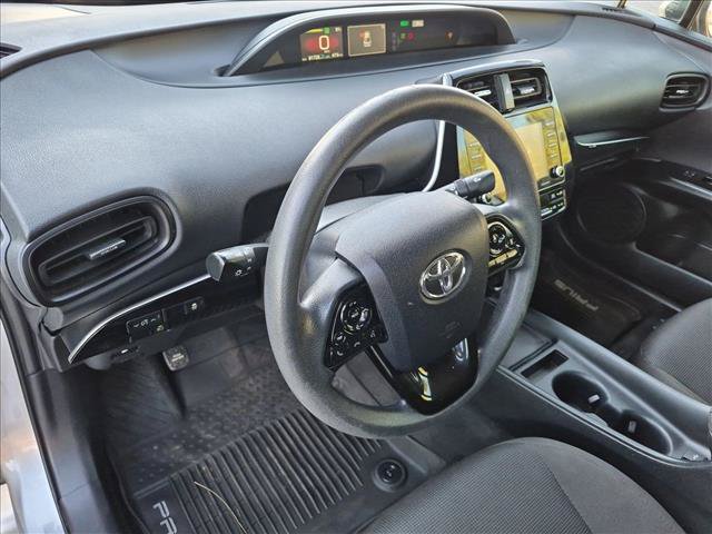 Used 2021 Toyota Prius L Eco FWD image 10