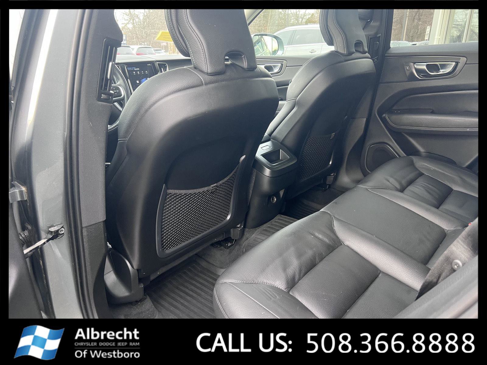 Used 2020 Volvo XC60 T6 Momentum w/ Protection Package image 12