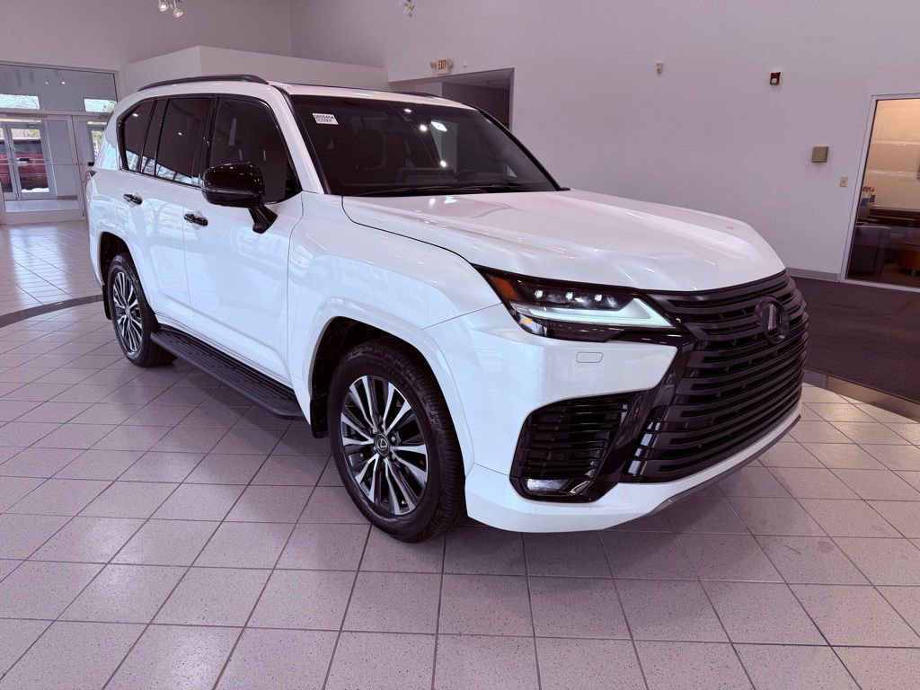 Used 2022 Lexus LX 600 4WD w/ Premium Package
