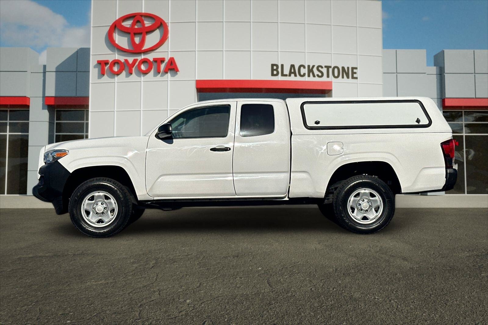 Used 2020 Toyota Tacoma SR RWD image 6