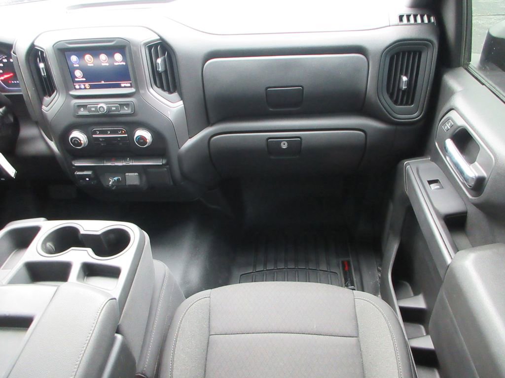 Certified 2023 GMC Sierra 3500 Pro w/ Convenience Package image 17