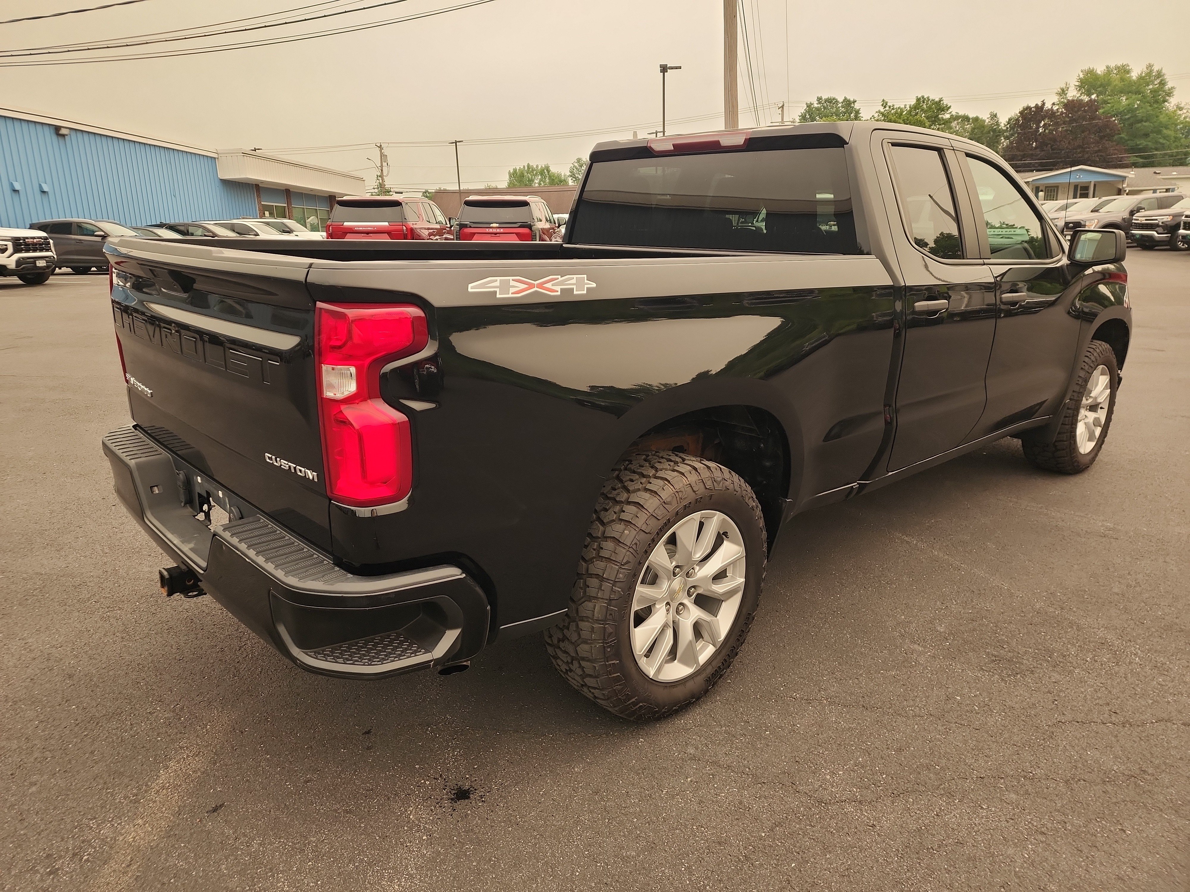 Certified 2022 Chevrolet Silverado 1500 Custom AWD/4WD image 8