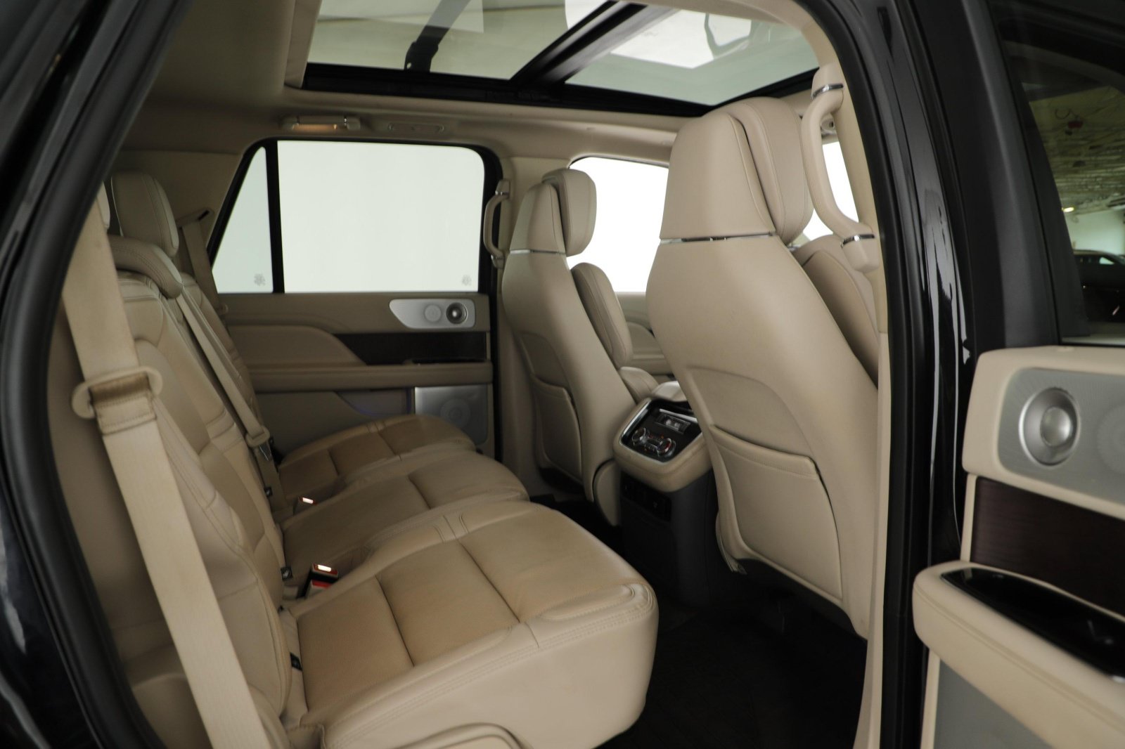 Used 2021 Lincoln Navigator Reserve AWD/4WD image 20